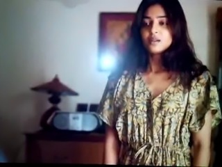 Radhika Apte hot marathi bolly actress exposing her pussy