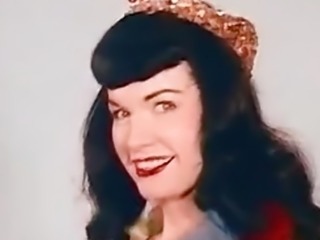 Betty Page dances to Little Egypt